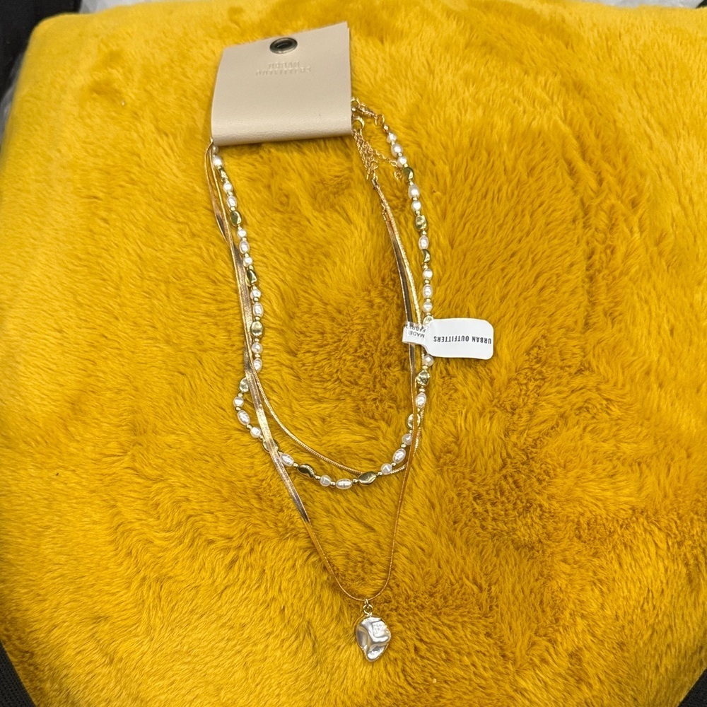 3 piece Elegant Gold and Pearl Layered Necklace